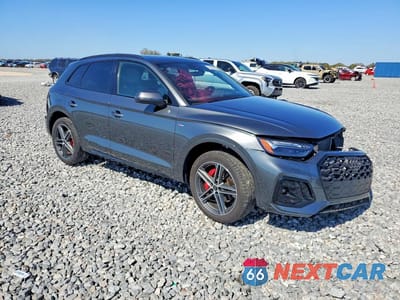 Czwarte zdjęcie samochodu z boku: 2024 AUDI Q5 E PRESTIGE 55 VIN:WA1F2AFY5R2042666 - miniatura