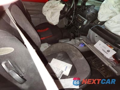 Zdjęcie 11 z 12 samochodu: 2000 VOLKSWAGEN NEW BEETLE GL VIN:3VWBA21C9YM405189 - miniatura