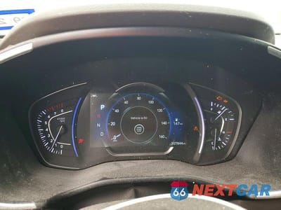 Zdjęcie 9 z 12 samochodu: 2019 HYUNDAI SANTA FE VIN:5NMS33AD7KH074750 - miniatura