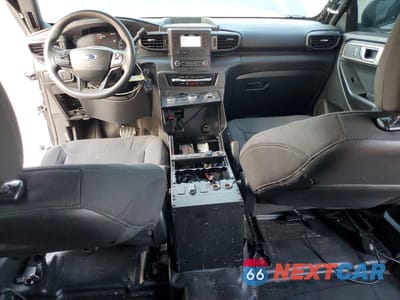 Zdjęcie 8 z 13 samochodu: 2023 FORD EXPLORER POLICE INTERCEPTOR VIN:1FM5K8AB3PGA32663 - miniatura