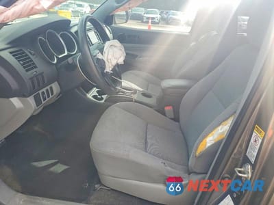 Zdjęcie 7 z 11 samochodu: 2015 TOYOTA TACOMA VIN:5TFTX4CN1FX065642 - miniatura