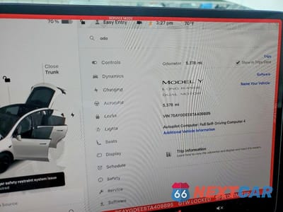 Zdjęcie 9 z 12 samochodu: 2026 TESLA MODEL Y VIN:7SAYGDEE8TA409895 - miniatura