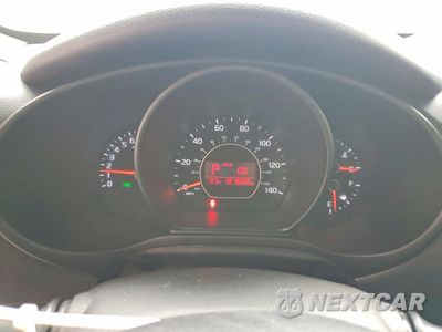 Zdjęcie 9 z 12 samochodu: 2015 KIA SOUL + VIN:KNDJP3A55F7138905 - miniatura
