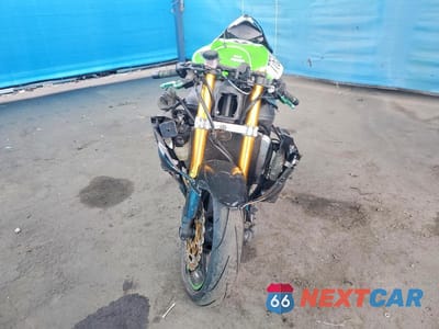 Drugie zdjęcie samochodu z przodu: 2015 KAWASAKI ZX636 E VIN:JKBZXJE10FA014371 - miniatura