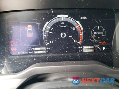 Zdjęcie 9 z 12 samochodu: 2024 TOYOTA TUNDRA CREWMAX PLATINUM VIN:5TFNA5ECXRX022398 - miniatura