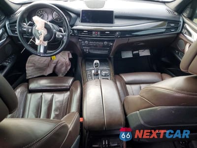 Zdjęcie 8 z 12 samochodu: 2018 BMW X5 XDRIVE35I VIN:5UXKR0C52J0X84722 - miniatura