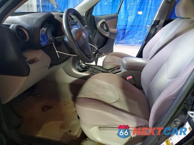 Zdjęcie 7 z 13 samochodu: 2006 TOYOTA RAV4 BASE VIN:JTMZD33V365009047 - miniatura