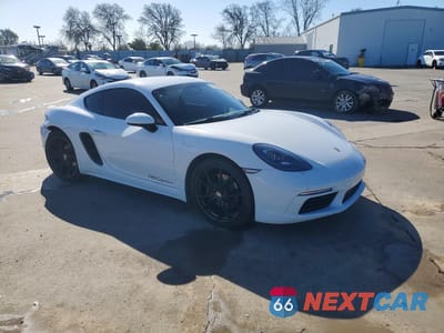 Czwarte zdjęcie samochodu z boku: 2019 PORSCHE CAYMAN BASE VIN:WP0AA2A80KS261315 - miniatura