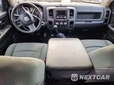 Zdjęcie 8 z 13 samochodu: 2013 RAM 2500 ST VIN:3C6UR5CL9DG525769 - miniatura