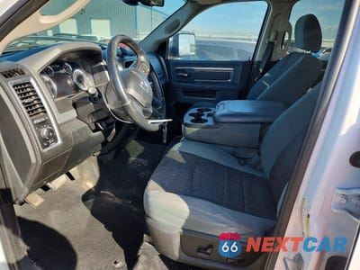 Zdjęcie 7 z 11 samochodu: 2017 RAM 2500 SLT VIN:3C6UR5DLXHG580932 - miniatura