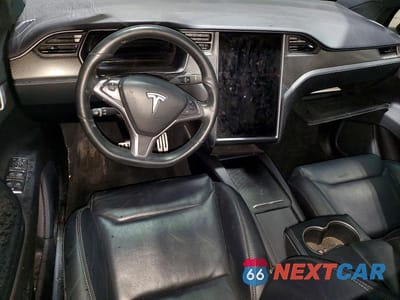 Zdjęcie 8 z 12 samochodu: 2019 TESLA MODEL X VIN:5YJXCBE4XKF190830 - miniatura