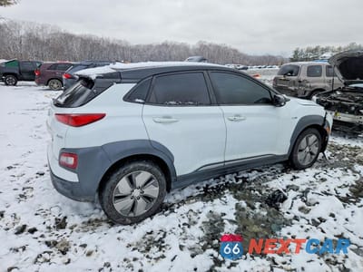 Trzecie zdjęcie samochodu z tyłu: 2019 HYUNDAI KONA ELECTRIC SEL VIN:KM8K23AG5KU031655 - miniatura
