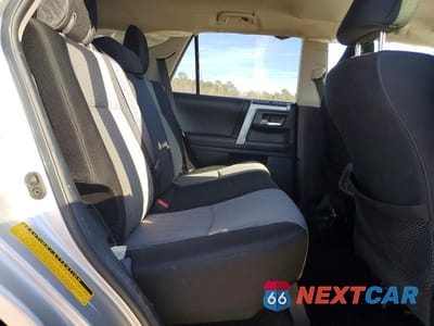 Zdjęcie 11 z 13 samochodu: 2019 TOYOTA 4RUNNER SR5/SR5 PREMIUM VIN:JTEBU5JR6K5669740 - miniatura