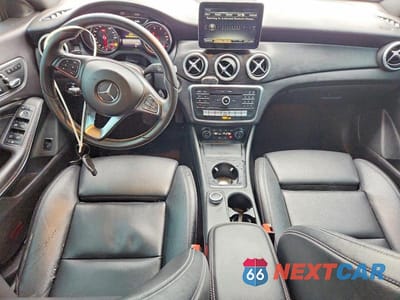 Zdjęcie 8 z 11 samochodu: 2018 MERCEDES-BENZ CLA 250 4MATIC VIN:WDDSJ4GB0JN576394 - miniatura