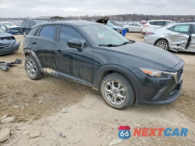 Czwarte zdjęcie samochodu z boku: 2018 MAZDA CX-3 SPORT VIN:JM1DKFB76J0319025 - miniatura
