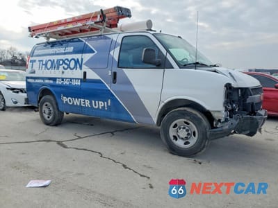 Czwarte zdjęcie samochodu z boku: 2022 CHEVROLET EXPRESS G2500 VIN:1GCWGAF77N1177775 - miniatura