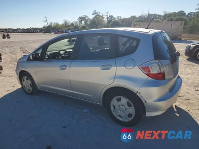 Drugie zdjęcie samochodu z przodu: 2013 HONDA FIT VIN:JHMGE8H36DC009558 - miniatura