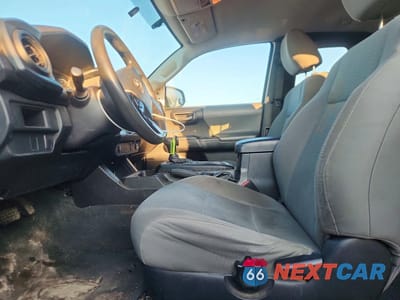 Zdjęcie 7 z 12 samochodu: 2016 TOYOTA TACOMA ACCESS CAB VIN:5TFRX5GN3GX059160 - miniatura