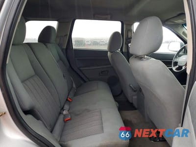 Zdjęcie 10 z 12 samochodu: 2006 JEEP GRAND CHEROKEE LAREDO VIN:1J4GR48K26C333996 - miniatura