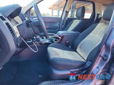 Zdjęcie 7 z 12 samochodu: 2008 MAZDA TRIBUTE S VIN:4F2CZ06118KM08400 - miniatura