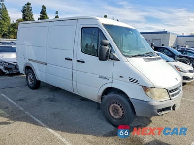Czwarte zdjęcie samochodu z boku: 2006 DODGE SPRINTER 2500 DELIVERY VAN VIN:WD0PD644265965612 - miniatura