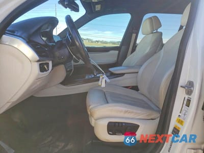 Zdjęcie 7 z 11 samochodu: 2018 BMW X5 XDR40E VIN:5UXKT0C52J0V99524 - miniatura