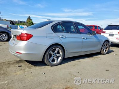 Trzecie zdjęcie samochodu z tyłu: 2013 BMW 328 I VIN:WBA3A5G52DNP22570 - miniatura
