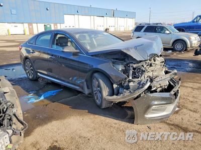 Czwarte zdjęcie samochodu z boku: 2017 HYUNDAI SONATA SPORT VIN:5NPE34AF7HH522033 - miniatura