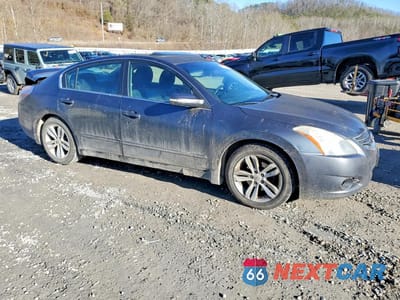 Czwarte zdjęcie samochodu z boku: 2011 NISSAN ALTIMA 3.5 SR VIN:1N4BL2AP2BN426260 - miniatura