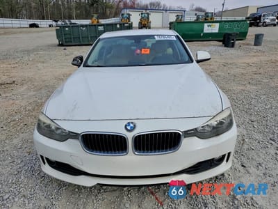 Piąte zdjęcie samochodu w środku: 2013 BMW 328 I VIN:WBA3A5G52DNP23816 - miniatura