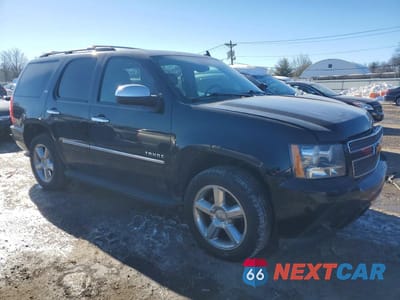 Czwarte zdjęcie samochodu z boku: 2013 CHEV TAHOE K1500 LTZ VIN:1GNSKCE00DR374436 - miniatura