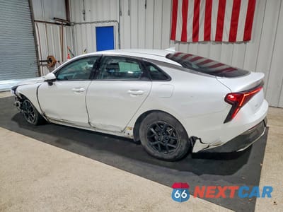 Drugie zdjęcie samochodu z przodu: 2025 KIA K5 LXS VIN:KNAG24J75S5333857 - miniatura