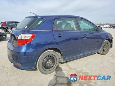 Trzecie zdjęcie samochodu z tyłu: 2011 TOYOTA MATRIX BASE VIN:2T1KU4EE3BC669445 - miniatura