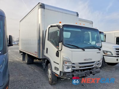 Czwarte zdjęcie samochodu z boku: 2025 ISUZU NPR HD VIN:54DC4W1D0SS207531 - miniatura