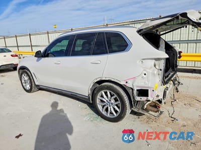 Drugie zdjęcie samochodu z przodu: 2020 BMW X5 XDRIVE40I VIN:5UXCR6C02L9B81427 - miniatura