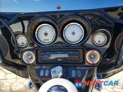 Zdjęcie 7 z 9 samochodu: 2006 HARLEY DAVIDSON FLHXI VIN:1HD1KBW146Y685235 - miniatura