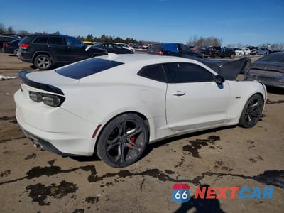 Trzecie zdjęcie samochodu z tyłu: 2021 CHEVROLET CAMARO LZ VIN:1G1FE1R7XM0135308 - miniatura