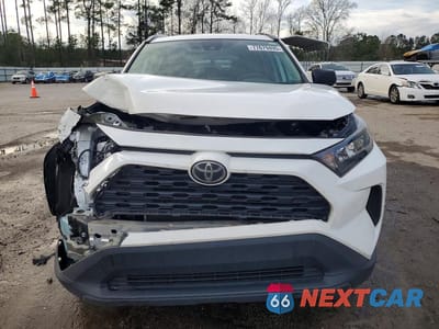 Piąte zdjęcie samochodu w środku: 2020 TOYOTA RAV4 LE VIN:2T3F1RFV3LW128487 - miniatura