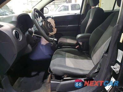 Zdjęcie 7 z 13 samochodu: 2015 JEEP COMPASS SPORT VIN:1C4NJCBB6FD281371 - miniatura