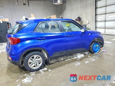Trzecie zdjęcie samochodu z tyłu: 2021 HYUNDAI VENUE SE VIN:KMHRB8A3XMU064937 - miniatura