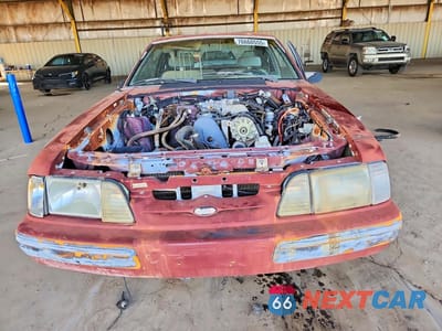 Piąte zdjęcie samochodu w środku: 1988 FORD MUSTANG LX VIN:1FABP41A5JF189798 - miniatura