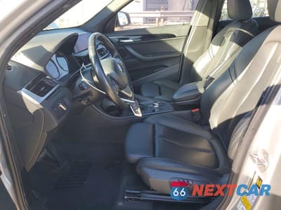 Zdjęcie 7 z 12 samochodu: 2019 BMW X1 SDRIVE28I VIN:WBXHU7C54K3H44425 - miniatura