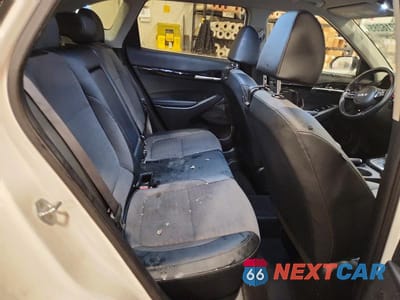 Zdjęcie 10 z 11 samochodu: 2023 KIA SELTOS S VIN:KNDEU2AAXP7393200 - miniatura