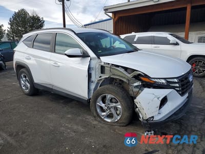 Czwarte zdjęcie samochodu z boku: 2024 HYUNDAI TUCSON SEL VIN:5NMJBCDE3RH361001 - miniatura