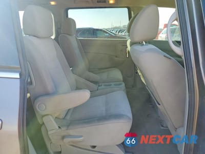 Zdjęcie 11 z 14 samochodu: 2017 NISSAN QUEST SV VIN:JN8AE2KP4H9165105 - miniatura