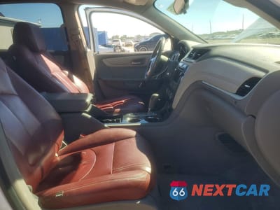 Zdjęcie 7 z 14 samochodu: 2016 CHEVROLET TRAVERSE LT VIN:1GNKRGKD3GJ227072 - miniatura