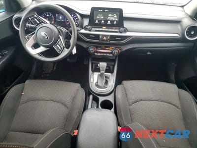 Zdjęcie 8 z 12 samochodu: 2019 KIA FORTE LXS VIN:3KPF24AD1KE117657 - miniatura
