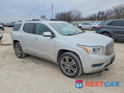 Czwarte zdjęcie samochodu z boku: 2018 GMC ACADIA DENALI VIN:1GKKNPLS7JZ200813 - miniatura
