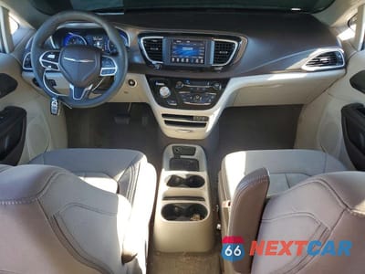 Zdjęcie 8 z 12 samochodu: 2018 CHRYSLER PACIFICA L VIN:2C4RC1AG3JR174863 - miniatura