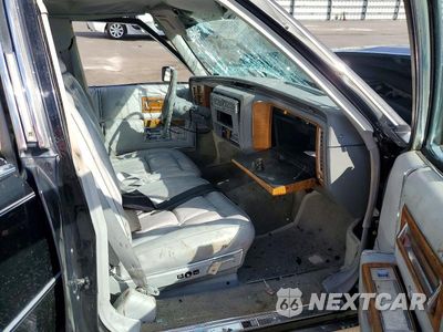 Zdjęcie 7 z 12 samochodu: 1981 CADILLAC FLEETWOOD BROUGHAM VIN:1G6AB6998B9134839 - miniatura